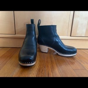 Swedish Hasbeens Black Zip It Emmy Ankle Boot 37